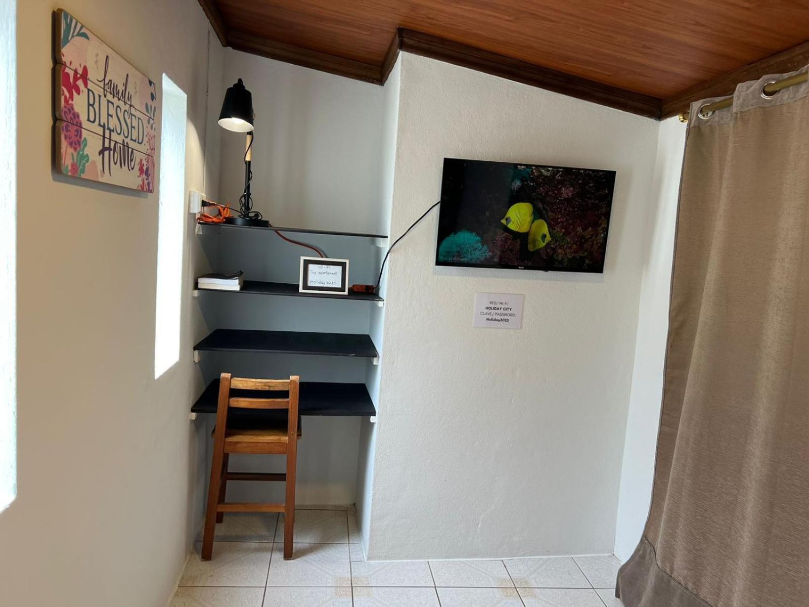 Tiny Apartment In The City Rooftop Terrace Baños Kültér fotó
